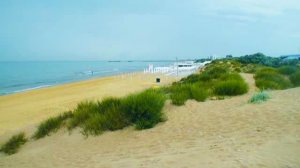 Море чистое. Пляж Приазовец. Дождик собирается // 10 июля 2026 года