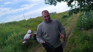 В ДЕРЕВНЕ И БЕЗ КАРТОШКИ/ВИНОВАТЫ САМИ/СПАСАЕМ ЧТО ОСТАЛОСЬ/НАША ДАЧА