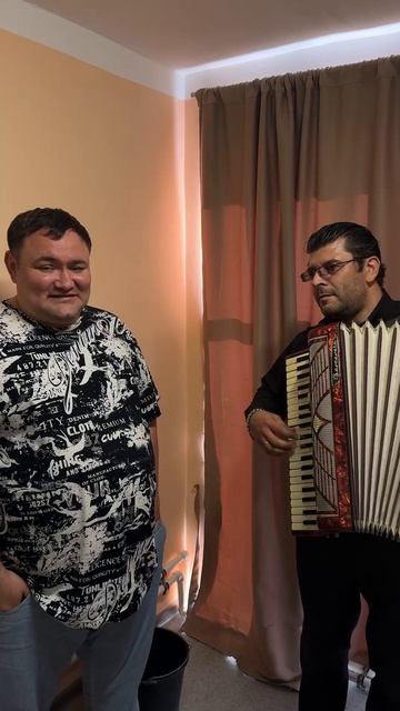 За ростовскую братву #всегдасмузыкойtv #musica #музыкальность #shorts #артемсолодовников #newsong
