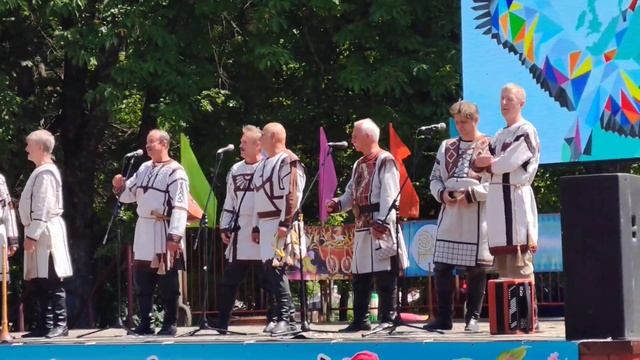 Попурри на темы ЗАСТОЛЬНЫХ песен | Ансамбль "Мурома" смотреть онлайн