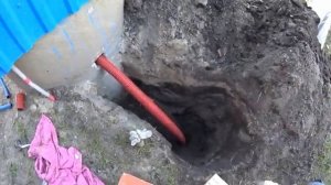 Утепление ПНД трубы из скважины в домик колодца подготовка к зимней эксплуатации водопровода дачи