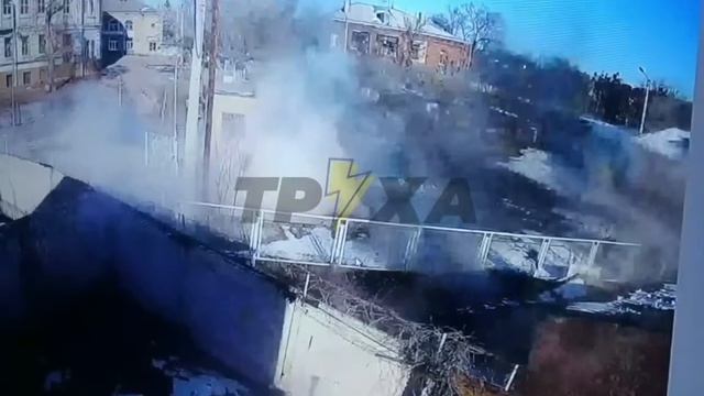 Русские фашисты используют кассетные бомбы смотреть онлайн