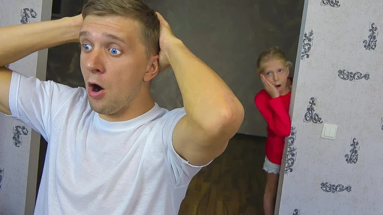 Куда ПАПА СПРЯТАЛ ВСЕ КУКЛЫ LOL? Милана ПРИДУМАЛА НОВЫЙ ПЛАН! Скетч от Family Box для детей смотреть онлайн
