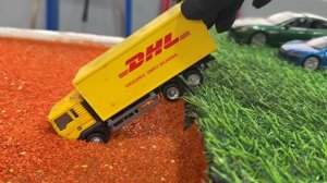 Машинки скатываются в тазик с водой и ОСТРЫМ перцем 🤯🌶️