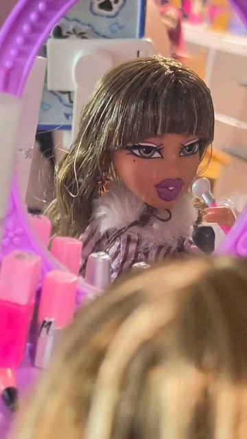 Bratz точно знают, что под каждый образ нужен свой аромат