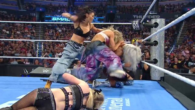 Jade Cargill injures Alexa Bliss’ arm with a steel chair: SmackDown highlights, July 10, 2026 смотреть онлайн