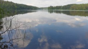 Озеро Длинное (Долгое) на Карельском перешейке в Ленинградской области.