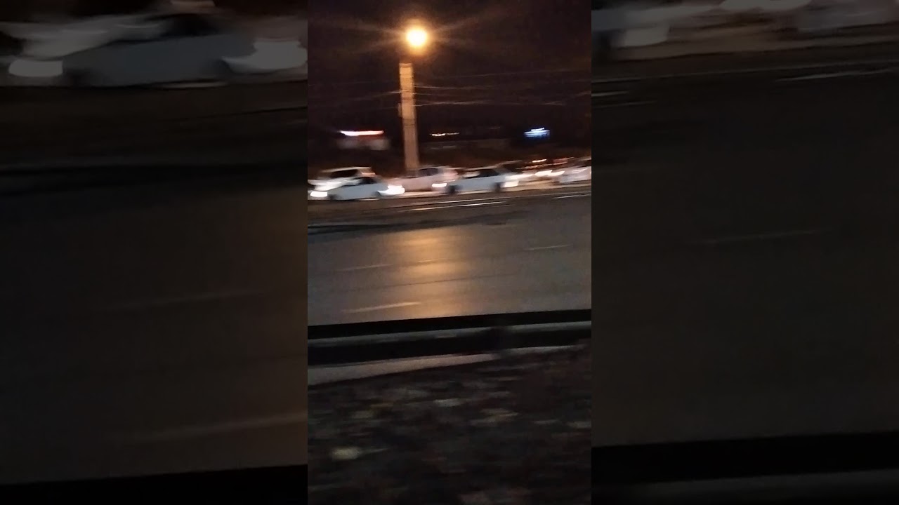 Пробки в Казани В Пятницу. один дибил въехал другому в жопу.