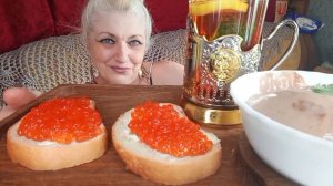Мукбанг ИКРА с Мороженым Зачётный ПЕРЕКУС!