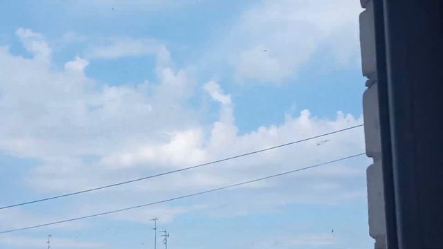 Формы облаков в виде ангелов.