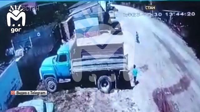 В Табасаранском районе ребенок упал с велосипеда и умер смотреть онлайн
