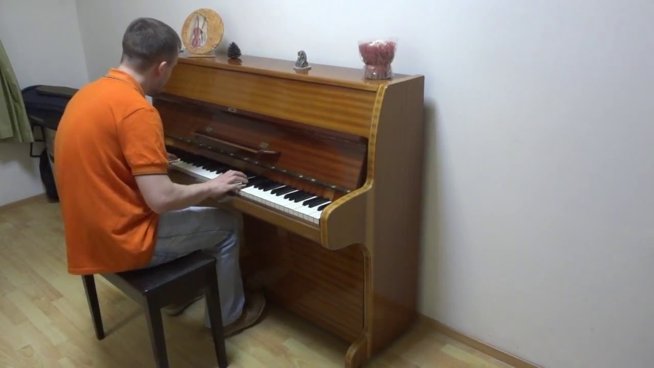 Наш ученик Вячеслав исполнил композицию 
