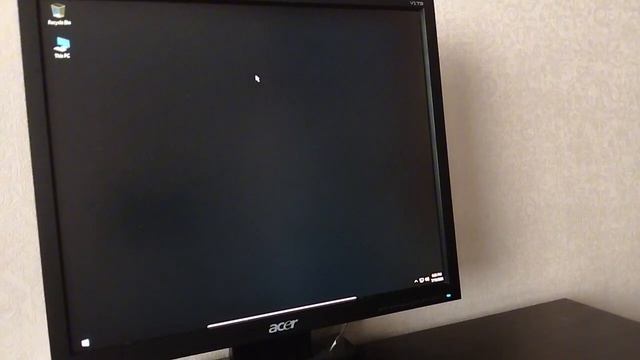Двойной обзор сборок Windows Tiny 10 1809 Beta 2 x86 и Beta 4 x64 смотреть онлайн