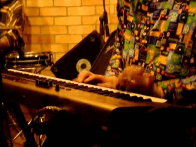 НЕЧТО-ТРАЙЯ "Песенки Петь" (2005 live) смотреть онлайн