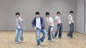 TXT - Love languange dance practice MIRRORED