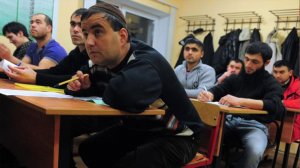 Как защищают права трудовых мигрантов из Таджикистана. Правовая помощь без границ