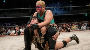 Manami Toyota vs Aja Kong (AJW Budokan Queens ~ Brightness ~, 1997)