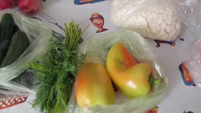 Сырники и покупки на ярмарке Сырники и покупки на ярмарке