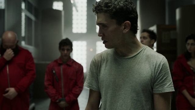 Бумажный дом 2 сезон 8 серия / La casa de papel смотреть онлайн