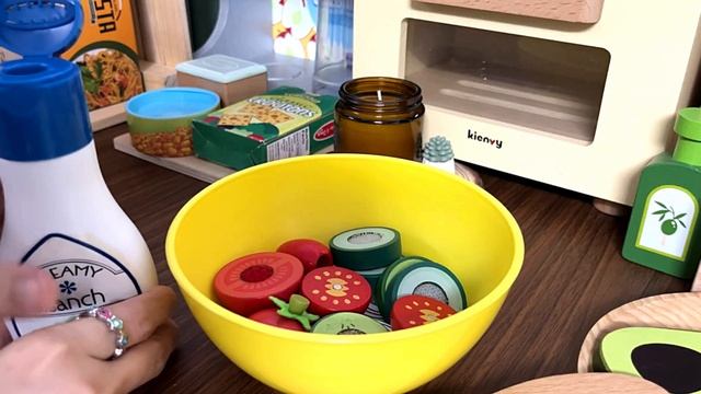 Мультики для детей. Овощи, фрукты, продукты на липучках. Готовим обед. Полезные развивающие мультики