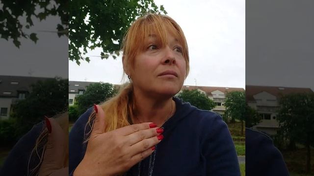 Медицина во #Франции #Paris ... Это как киндер... а что там под обёрткой. смотреть онлайн
