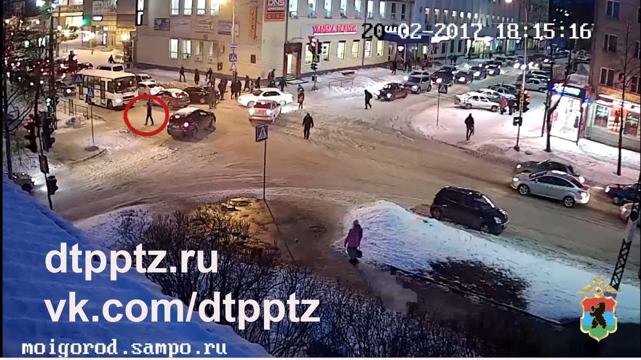 Полицией Петрозаводска разыскивается подозреваемый в попытке грабежа смотреть онлайн