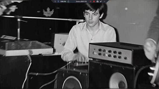 Любимая всеми песня в СССР Голуби целуются на крыше