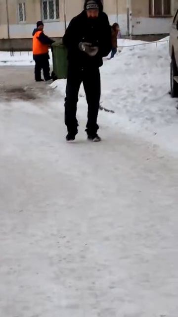 Пьяный мужик щас ударит! смотреть онлайн