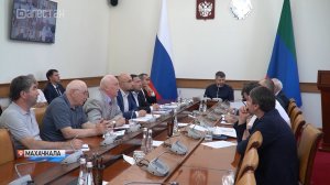 Магомед Рамазанов раскритиковал работу чиновников по решению проблем жителей оползневых зон