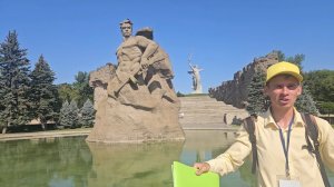 Мамаев курган куда надо смотреть,прячутся скульптуры там часть 2