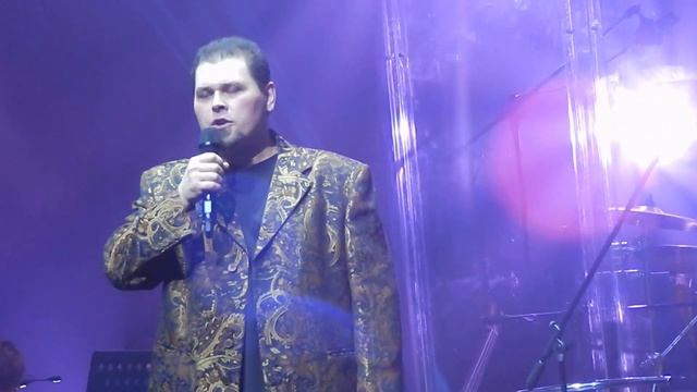 Михаил Озеров - Ночное/В твоих глазах. Градский Холл, 10.01.16 смотреть онлайн