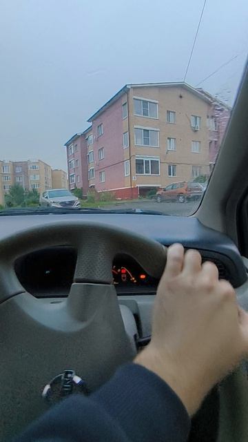 Nissan Liberty 2001