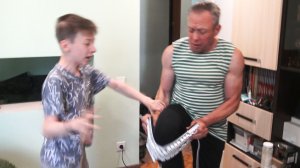 ОТЕЦ РАЗБИЛ КЛАВИАТУРУ С МЫШКОЙ ГРИФЕРУ В РЕАЛЬНОЙ ЖИЗНИ ИЗ-ЗА МАЙНКРАФТ!
