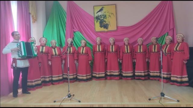 НСК хор народной песни "Таволжаночка" с. Новая Таволжанка - Мамины яблони смотреть онлайн