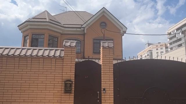 Выбитая дверь, выстрелы и пожар: новые детали жуткого убийства в Таганроге смотреть онлайн