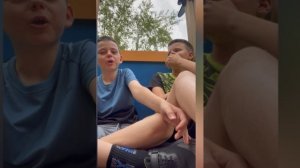 Кисленькие конфеты/пробуем/лицо друга жесть