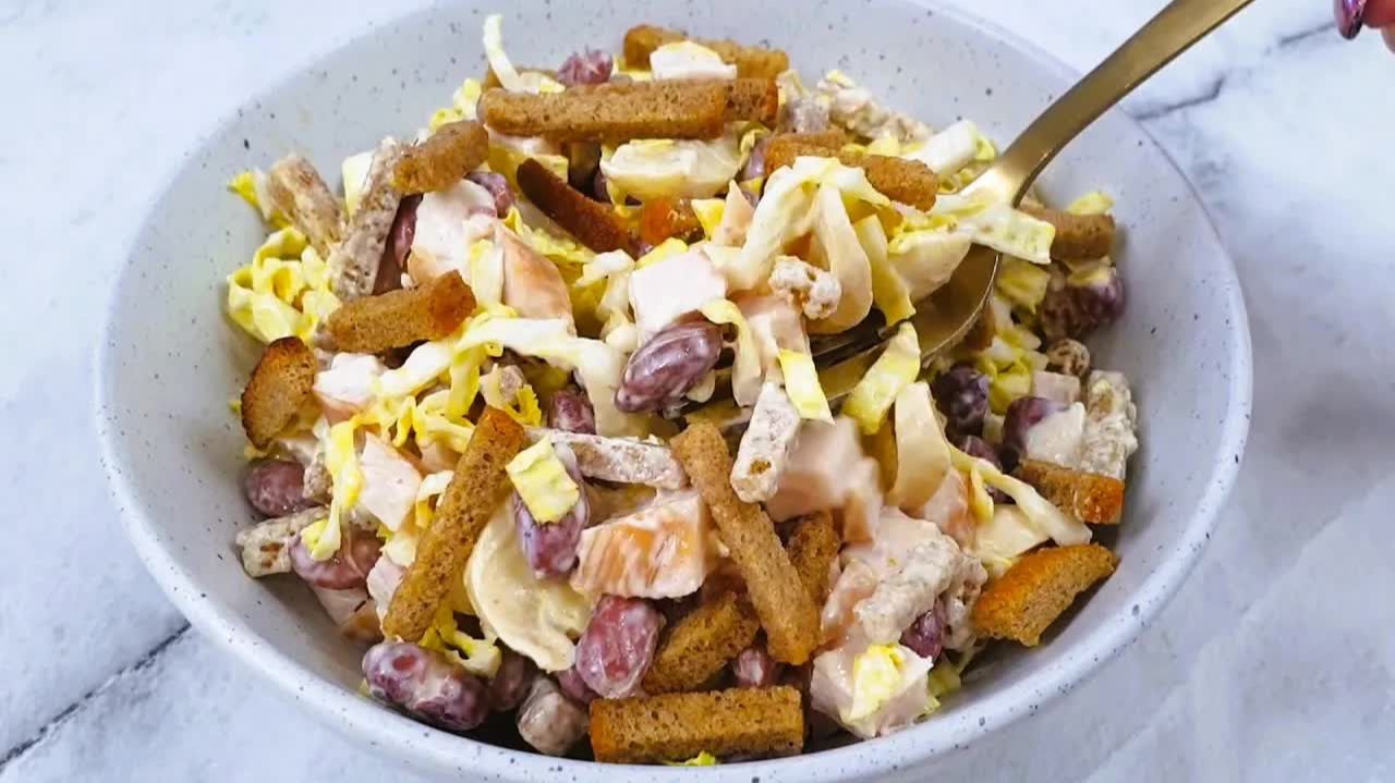 Не ожидала, что получится так вкусно. Съели весь и захотели ещё. Рецепт салата за 5 минут смотреть онлайн