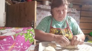 11-07-2026 года. Закатала огурцы с кетчупом.Напекла пирогов.