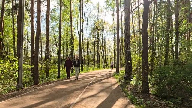 Кассира уволили за то, что отпустила маленькую воровку… А спустя неделю она получила странное смс смотреть онлайн