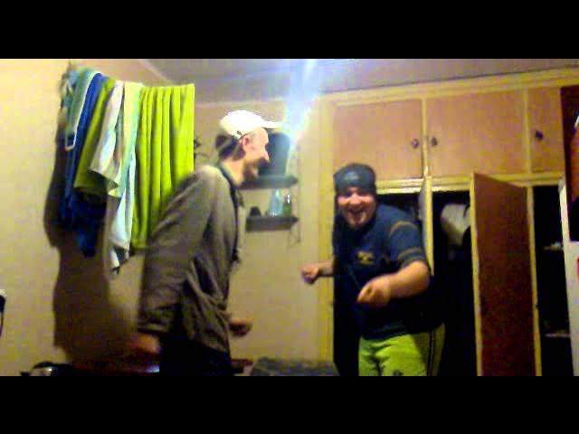Rasta Danсe 2 ТИПЫ ОТЖИГАЮТ!!!.mp4 смотреть онлайн