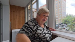 Завтрак в нашей семье. Прибираю на балконе. Готовлю тёртый  пирог и то что нам нравится на ужин.