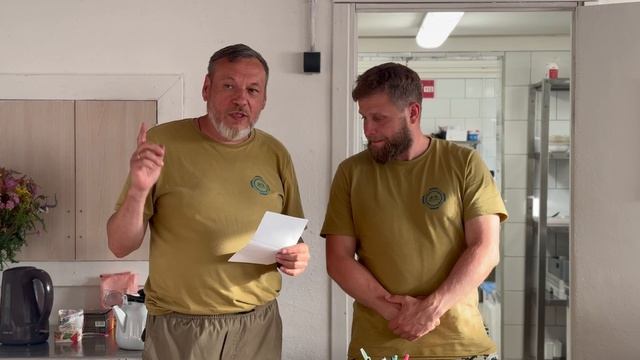 Итоги кулинарного состязания у первой смены лагеря "Архистратиг" смотреть онлайн