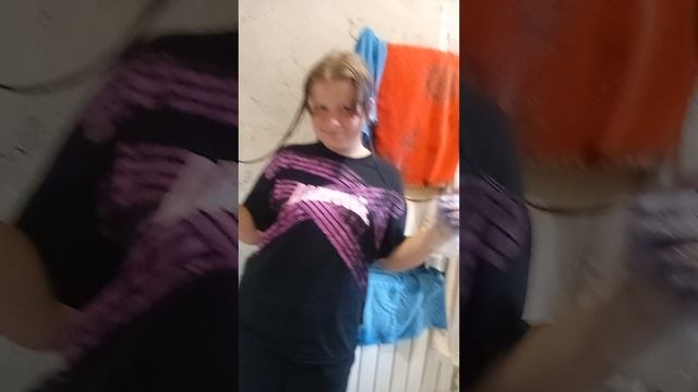 1000032746.mp4 1000032746.mp4