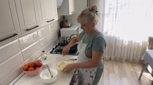 Помидоры спеют/оладьи из кабачков/