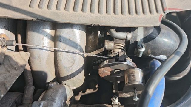Круиз контроль ВАЗ от ZHILINTECH для Шевроле Нива под капотом смотреть онлайн