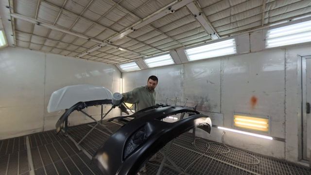 БУДНИ В АВТОСЕРВИСЕ: ПРИШЛИ ТЕХНОЛОГИ, МНОГО КРАСИМ