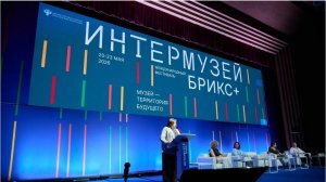 Предлагаю посмотреть выступление Альбина Альбиновича Бавжиса