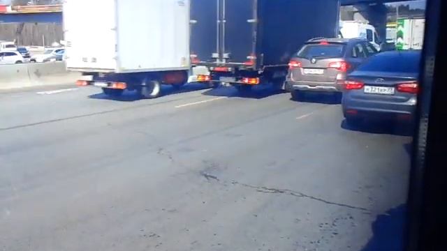 Пробка на МКАД в районе рынка Садовод смотреть онлайн