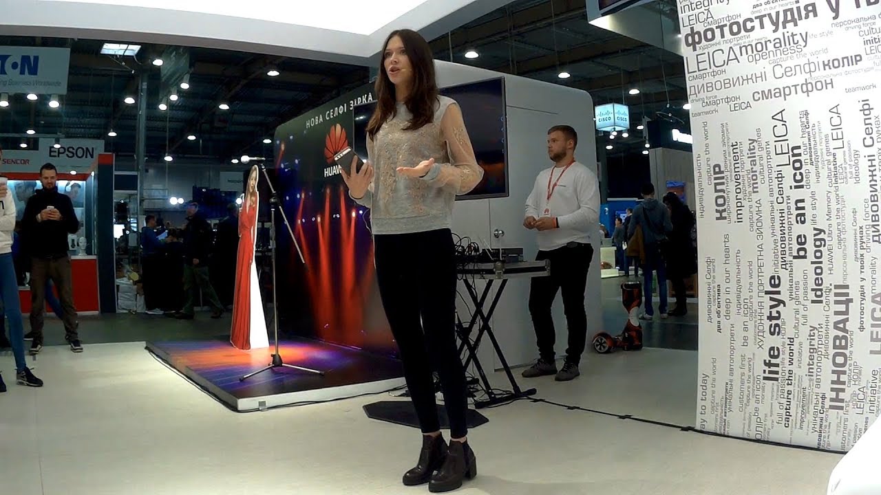 Наташа Шелягина на выставке CEE 2017 смотреть онлайн