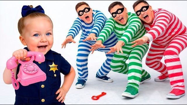 Срочный выезд! Ева как полицейский ловит цветных воришек
